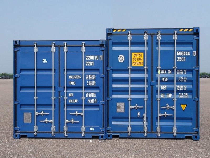 standard shipping container size